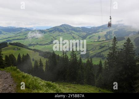 Ebenalp, Suisse – 13 juillet 2024 : vue au téléphérique d'Ebenalp dans les alpes suisses Banque D'Images