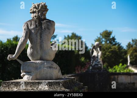 Statues dans les jardins impériaux du Palais de Compiègne, France Banque D'Images