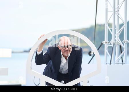 21 septembre 2024, Madrid, Madrid, Espagne : Edward Berger a assisté à 'Conclave' Photocall lors du 72ème Festival international du film de San Sebastian au Palais Kursaal le 21 septembre 2024 à Donostia / San Sebastian, Espagne (crédit image : © Jack Abuin/ZUMA Press Wire) USAGE ÉDITORIAL SEULEMENT! Non destiné à UN USAGE commercial ! Banque D'Images