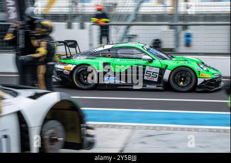 Alessio ROVERA, Davide RIGON, Alessandro PIER GUIDI, de l'équipe AF Corse - Francorchamps Motors, sur une Ferrari 296 GT3 sortie vers pitale lors du Fanatec GT Word Challenge à Monza lors de la Fanatec GT Endurance Cup, course d'Endurance à Monza, Italie, le 21 septembre 2024 Banque D'Images