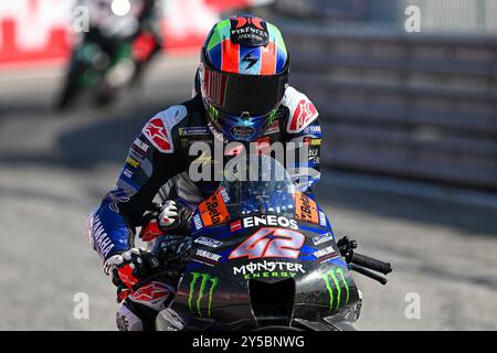 Alex Rins Espagnol Monster Energy Yamaha MotoGP Team Yamaha Portrait lors du Gran Premio Pramac dellâEmilia-Romagna - essais libres et qualifications, Championnat du monde MotoGP à Misano, Italie, le 21 septembre 2024 Banque D'Images