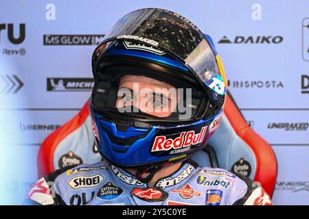 Alex Marquez Espagnol Gresini Racing MotoGP Ducati portrait attend dans la boîte lors du Gran Premio Pramac dellâEmilia-Romagna - Paddock et Rider, Championnat du monde MotoGP à Misano, Italie, 21 septembre 2024 Banque D'Images