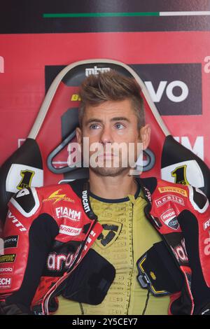 San Martino Del Lago, Italie. 21 septembre 2024. Portrait d'Alvaro Bautista d'Espagne de l'équipe Ducati Aruba.it, pilote Ducati Panigale V4R lors du Championnat du monde FIM Motul Superbike - course 1 de l'Acerbis Italian Round sur le circuit de Cremona à San Martino del Lago le 21 septembre 2024, Cremona, Italie. Crédit : Roberto Tommasini/Alamy Live News Banque D'Images