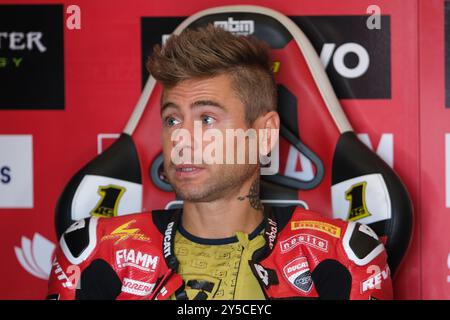 San Martino Del Lago, Italie. 21 septembre 2024. Portrait d'Alvaro Bautista d'Espagne de l'équipe Ducati Aruba.it, pilote Ducati Panigale V4R lors du Championnat du monde FIM Motul Superbike - course 1 de l'Acerbis Italian Round sur le circuit de Cremona à San Martino del Lago le 21 septembre 2024, Cremona, Italie. Crédit : Roberto Tommasini/Alamy Live News Banque D'Images