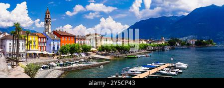 Suisse voyage et monuments - pittoresque ville Ascona, lac Lago Maggiore près de Locarno , canton Tessin . vue panoramique sur la vieille ville Banque D'Images