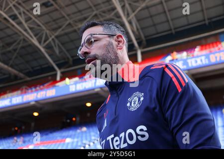 Selhurst Park, Selhurst, Londres, Royaume-Uni. 21 septembre 2024. Premier League Football, Crystal Palace contre Manchester United ; Ruud van Nistelrooy, assistant manager de Manchester Untie, arrive à Selhurst Park pour inspecter le terrain avant le coup d'envoi Credit : action plus Sports/Alamy Live News Banque D'Images