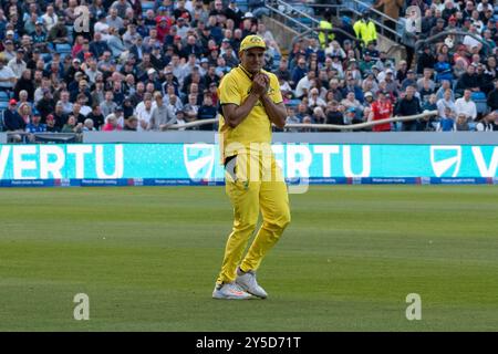 Australie Aaron Hardie rattrape l'Angleterre cause - Angleterre vs Australie - Metro Bank One Day International - Headingley - 21/09/24 Banque D'Images