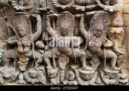 Relief sur un mur du temple du Bayon à Angkor Thom au Cambodge Banque D'Images