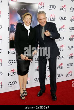 Warren Beatty et Annette Bening à l'AFI FEST 2016 première soirée d'ouverture de 'Rules Don't Apply' tenue au TCL Chinese Theatre à Hollywood, USA le 10 novembre 2016. Banque D'Images