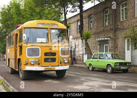 Bus vintage dans le sud de l'arménie Banque D'Images