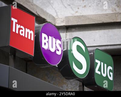 Symboles pour les transports publics locaux à Leipzig Banque D'Images