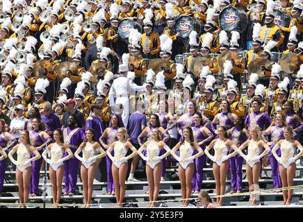 Baton Rouge, États-Unis. 21 septembre 2024. Le Golden Band du Tigerland se produit lors d'un match de football universitaire au Tiger Stadium le samedi 21 septembre 2024 à Baton Rouge, en Louisiane. (Photo de Peter G. Forest/Sipa USA) crédit : Sipa USA/Alamy Live News Banque D'Images