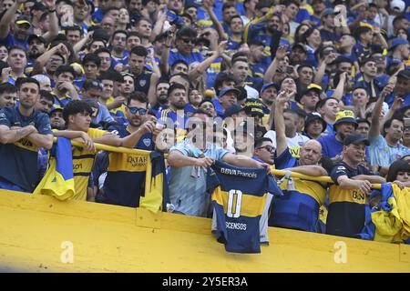 Buenos Aires, Argentine. 21 septembre 2024. BUENOS AIRES, ARGENTINE - 21 SEPTEMBRE : vue générale du stade lors du match de Liga Profesional 2024 entre Boca Juniors et River plate à l'Estadio Alberto J. Armando, la Bombonera le 21 septembre 2024 à Buenos Aires, Argentine photo D.. Halisz/SFSI crédit : Sebo47/Alamy Live News Banque D'Images