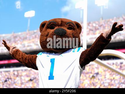 Baton Rouge, Louisiane, États-Unis. 21 septembre 2024. La mascotte de l'UCLA Joe Bruin lors d'un match de football NCAA entre les Tigers de la LSU et les Bruins de l'UCLA le 21 septembre 2024 à Baton Rouge. LSU a gagné, 34-17. (Crédit image : © Scott Coleman/ZUMA Press Wire) USAGE ÉDITORIAL SEULEMENT! Non destiné à UN USAGE commercial ! Banque D'Images