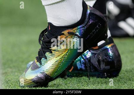 MADRID, ESPAGNE - 21 SEPTEMBRE : bottes de Vinicius jr du Real Madrid lors du match de la Liga 2024/25 entre le Real Madrid et Espanyol au stade Santiago Bernabeu. (Photo de Guillermo Martinez) Banque D'Images