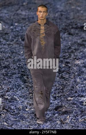 Milan, Italie. 21 septembre 2024. Piste DIESEL printemps/été 2025 pendant la semaine de la mode de Milan le 2024 septembre - Milan, Italie 21/09/2024 crédit : dpa/Alamy Live News Banque D'Images