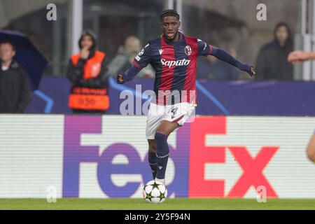 Bologne, Italie. 18 septembre 2024. Samuel Iling Junior du FC Bologne vu en action lors du match de Ligue des champions de l'UEFA entre le FC Bologne et le Shakhtar Donetsk au Stadio Renato DallAre. Score final ; Shakhtar Donetsk 0:0 FC Bologne. Crédit : SOPA images Limited/Alamy Live News Banque D'Images