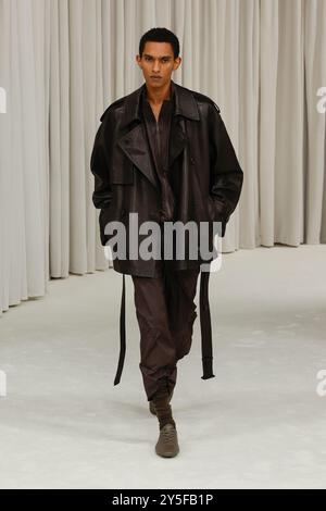 Milan, Italien. 21 septembre 2024. FERRAGAMO Spring/Summer 2025 Runway pendant la Fashion week de Milan le 2024 septembre - Milan, Italie 21/09/2024 crédit : dpa/Alamy Live News Banque D'Images