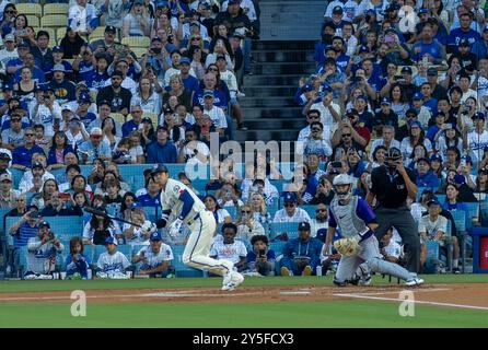 Los Angeles, Californie, États-Unis. 21 septembre 2024. LOS ANGELES DODGERS #17 Shohei Ohtani court à la première base lors de la première manche contre les Colorado Rockies au Dodgers Stadium de Los Angeles, Californie, le samedi 21 septembre 2024. Armando Arorizo (crédit image : © Armando Arorizo/Prensa Internacional via ZUMA Press Wire) USAGE ÉDITORIAL SEULEMENT! Non destiné à UN USAGE commercial ! Crédit : ZUMA Press, Inc/Alamy Live News Banque D'Images