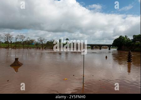 Kolhapur , Inde - 8 septembre 2024 vue de la rivière Panchganga la rivière Panchganga est l'une des rivières importantes de l'Inde située à kolhapur Mah Banque D'Images