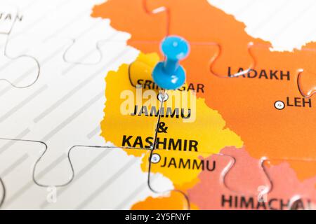 Une carte pointant Srinagar - la capitale du Jammu-et-Cachemire sur la carte indienne Banque D'Images