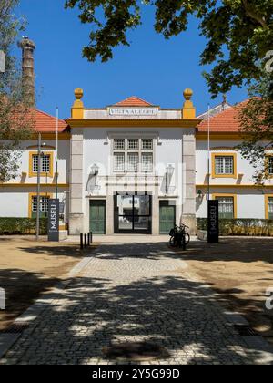 Ilhavo, Portugal - 30 mai 2024 : vue de la façade du musée Vista Alegre, à l'usine Vista Alegre, à Ilhavo, Portugal. Banque D'Images