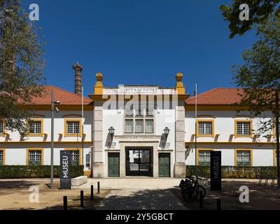 Ilhavo, Portugal - 30 mai 2024 : vue de la façade du musée Vista Alegre, à l'usine Vista Alegre, à Ilhavo, Portugal. Banque D'Images