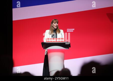 Liverpool, Royaume-Uni, Conférence du Parti travailliste 2024 dimanche 22 septembre. La RT Hon Angela Rayner, Deptuty premier ministre epeaks à la conférence(Martin Suker / Alamy Live News) Banque D'Images