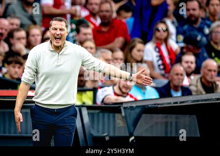 ROTTERDAM, pays-Bas. 22 septembre 2024. Football, Stadium de Kuip, Dutch eredivisie, saison 2024/2025, pendant le match Feyenoord - NAC, Feyenoord Rotterdam entraîneur Brian Priske crédit : Pro Shots/Alamy Live News Banque D'Images