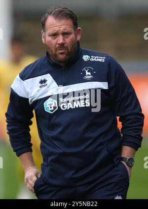 Darren Sarll, manager de Hartlepool United, lors du match de la Ligue nationale Vanarama entre Hartlepool United et Dagenham and Redbridge au Victoria Park, Hartlepool, le samedi 21 septembre 2024. (Photo : Michael Driver | mi News) crédit : MI News & Sport /Alamy Live News Banque D'Images