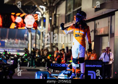 Marina Bay Street circuit, Singapour, Singapour. 22 septembre 2024 ; Lando Norris de Grande-Bretagne et l'écurie McLaren F1 Team lors du Grand Prix de formule 1 de Singapour crédit : Jay Hirano/AFLO/Alamy Live News Banque D'Images