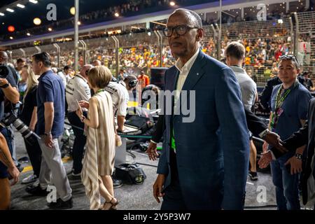 Marina Bay, Singapour, 22 septembre 2024, Paul Kagame, Président du Rwanda, assister au jour de la course, manche 18 du championnat de formule 1 2024. Crédit : Michael Potts/Alamy Live News Banque D'Images