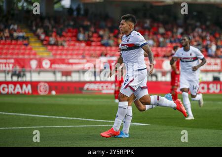 Santiago Castro du Bologna FC célèbre après avoir marqué lors de l'AC Monza vs Bologna BFC, 5Â° Serie A Enilive 2024-25 match au stade U-Power de Monza (MB), Italie, le 22 septembre 2024. Banque D'Images