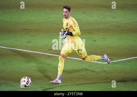 Frisco, États-Unis. 21 septembre 2024. Thomas Hasal #12 gardien de but de Los Angeles contrôle le ballon lors du match de saison régulière de la MLS entre le FC Dallas et le Los Angeles FC au Toyota Stadium. Dallas FC bat le LAFC 3-1. Le 21 septembre 2024 à Frisco, Texas. (Photo de Javier Vicencio/Eyepix Group) crédit : Eyepix Group/Alamy Live News Banque D'Images