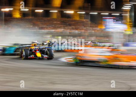 Singapour, Singapour. 22 septembre 2024. Max Verstappen, des pays-Bas, pilote la (1) Oracle Red Bull Racing RB20 lors du Grand Prix de F1 de Singapour sur le Marina Bay Street circuit. Crédit : SOPA images Limited/Alamy Live News Banque D'Images