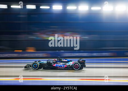 Singapour, Singapour. 22 septembre 2024. Le Français Esteban Ocon pilote l'Alpine A524 Renault (31) lors du Grand Prix de F1 de Singapour au Marina Bay Street circuit. Crédit : SOPA images Limited/Alamy Live News Banque D'Images