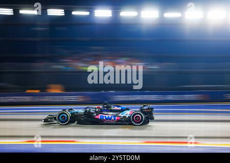 Singapour, Singapour. 22 septembre 2024. Le Français Esteban Ocon pilote l'Alpine A524 Renault (31) lors du Grand Prix de F1 de Singapour au Marina Bay Street circuit. (Photo de George Hitchens/SOPA images/SIPA USA) crédit : SIPA USA/Alamy Live News Banque D'Images