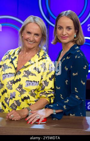 Cologne, Deutschland. 21 juin 2018. PHOTO D'ARCHIVE : Diana Koerner aura 80 ans le 24 septembre 2024, de gauche à droite : Diana KOERNER, KÃ¶rner, Allemagne, actrice, et sa fille Lara Joy KOERNER, KÃ¶rner, actrice, invitée dans l'émission 'Dingsda', émission télévisée, enregistrée le 21 juin 2018 à Cologne, Â crédit : dpa/Alamy Live News Banque D'Images