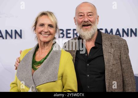 PHOTO D'ARCHIVE : Diana Koerner aura 80 ans le 24 septembre 2024, Diana KOERNER (KÃ¶rner), actrice et compagne, portrait en demi-longueur, réception des invités pour la 'Bertelsmann Party 2018' au Repraesentanzhaus à Berlin, Allemagne, le 6 septembre 2018. Banque D'Images