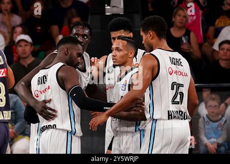 Hambourg, Deutschland. 22 septembre 2024. Veolia Towers Hamburg beim Huddle, GER, Veolia Towers Hamburg vs Alba Berlin, Basketball, Bundesliga, Spieltag 1, saison 2024/2025, 22.09.2024 Foto : Eibner-Pressefoto/Max Vincen crédit : dpa/Alamy Live News Banque D'Images