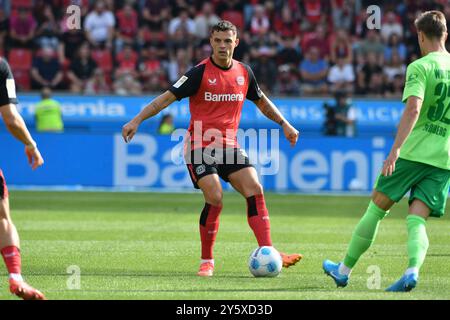 Leverkusen, Deutschland. 22 septembre 2024. Fussball ; Spieltag 04 ; 1. Bundesliga ; saison 2024/2025, Bayer Leverkusen gegen VfL Wolfsburg AM 22.09.2024 à Leverkusen. UBz : 34 granit Xhaka, Bayer Leverkusen. Crédit : dpa/Alamy Live News Banque D'Images