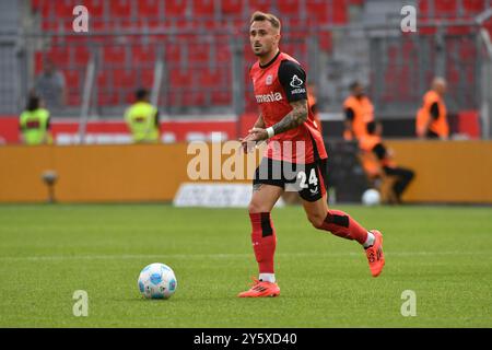 Leverkusen, Deutschland. 22 septembre 2024. Fussball ; Spieltag 04 ; 1. Bundesliga ; saison 2024/2025, Bayer Leverkusen gegen VfL Wolfsburg AM 22.09.2024 à Leverkusen. UBz : 24 Aleix Garcia, Bayer Leverkusen. Crédit : dpa/Alamy Live News Banque D'Images