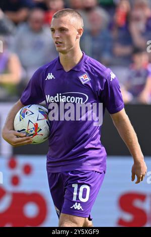 Albert Gudmundsson, attaquant de l'ACF Fiorentina, lors de l'ACF Fiorentina vs SS Lazio, match de football italien Serie A à Florence, Italie, le 22 septembre 2024 Banque D'Images