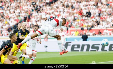 Stuttgart, Allemagne. 22 septembre 2024. GER, Stuttgart, 1. Bundesliga, football, VfB Stuttgart - Borussia Dortmund, MHPArena, 22 septembre 2024, match de championnat, 4e journée, hommes, saison 2024/25 Enzo Millot (VFB Stuttgart, 8) avec tête crédit : HMB Media/Alamy Live News Banque D'Images