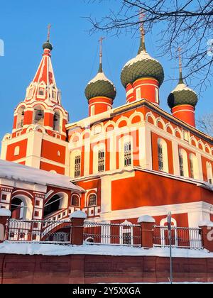 Yaroslavl, l'église de l'Archange Michel en hiver Banque D'Images