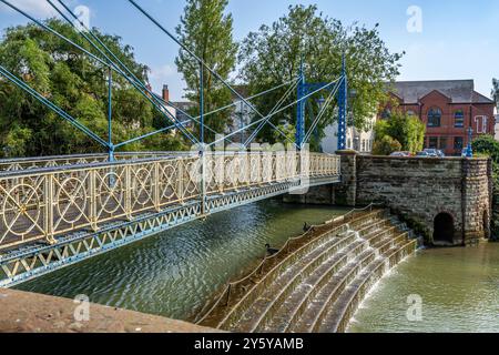 Mill Bridge à Jephson Gardens, Royal Leamington Spa, Royaume-Uni Banque D'Images