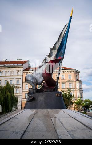 Le Mémorial du deuxième mouvement de résistance ou monument du drapeau de la résistance à Prague Banque D'Images