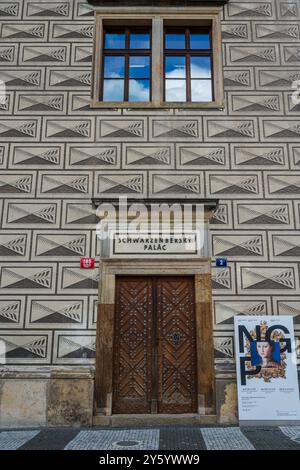 Façade du palais Schwarzenberg à Prague Banque D'Images