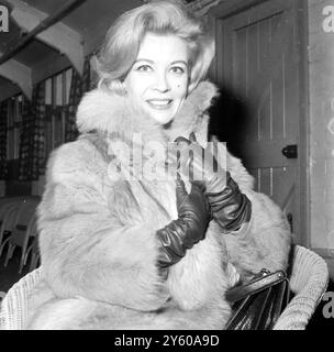 ACTRICE AMÉRICAINE - MISS GLORIA DE HAVEN À LONDRES LE 26 JANVIER 1961 Banque D'Images