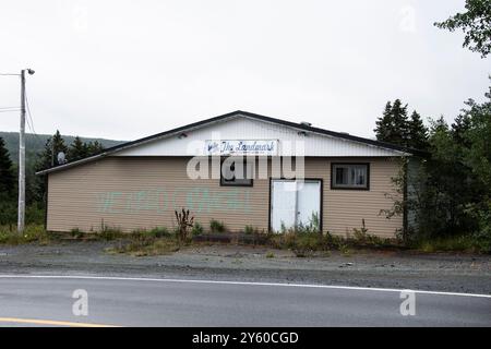 Pub Landmark abandonné et délabré sur la route de conception Bay à conception Harbour, Terre-Neuve-et-Labrador, Canada Banque D'Images